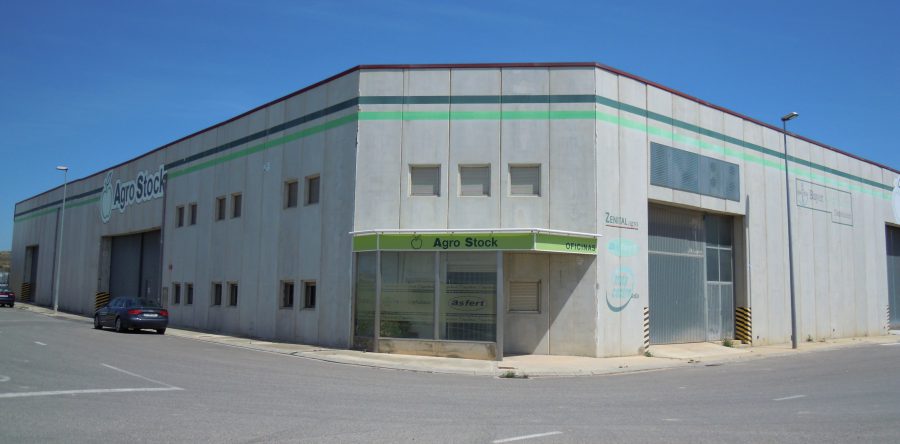 2010 FRAGA – NAVE INDUSTRIAL – AGROSTOCK