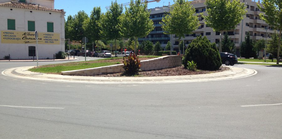 03 Fraga rotonda urbanización