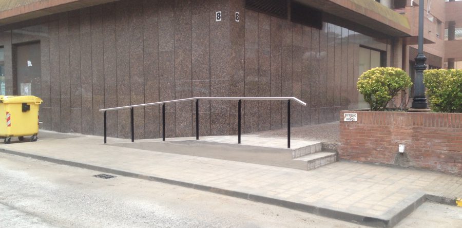 08 Fraga rampa minusválidos